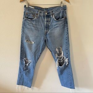 Levi’s 501 S Original Premium Button Fly Distressed Cropped Straight Leg-28